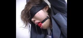 被吊在厕所的女学生2 紧接上一部的后续剧情