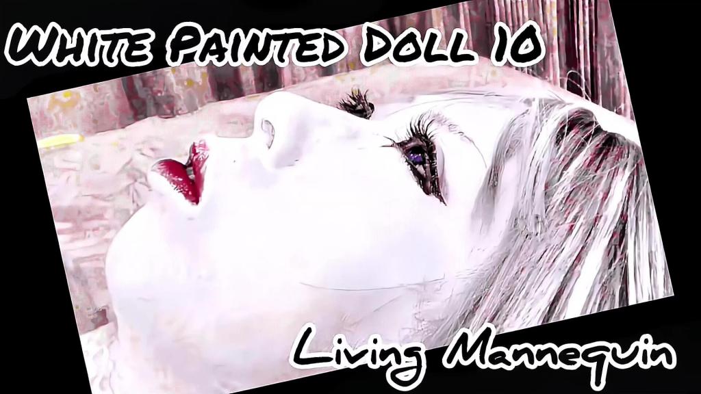 White Painted Doll 10 Living Mannequin 本編 Creator: 白塗りドールワークス（旧 blanc fixe ） (白が好き)<br><br>White Painted Doll 10<br>Living Mannequin<br>本編＋メイクシーン付き<br><br>モデルはじめ様<br><br>塗装ブースでエアスプレーガンによる全身塗装<br>ストレッチフィルムでの梱包輸送<br>メイクを施してマネキン化<br>白塗り繁華街外出<br>白塗り外食<br><br>マネキンに憧れる女性が塗装され次第に無機質なマネキンへと変化していきます。<br>そして徐々に人間へと戻っていくストーリーです。<br><br>本編37分<br><br>白色涂装娃娃10<br>活体模特<br>附正篇＋化妆场景<br><br>模特：はじめ<br><br>在喷漆间用气喷枪进行全身喷涂<br>用拉伸膜进行包装运输<br>进行化妆变成模特<br>白色涂装在繁华街区外出<br>白色涂装外出就餐<br><br>一位憧憬成为模特的女性在被喷涂后逐渐变成无机质的模特。<br>接着故事慢慢发展，她又逐渐回到人类状态。<br><br>正篇37分钟