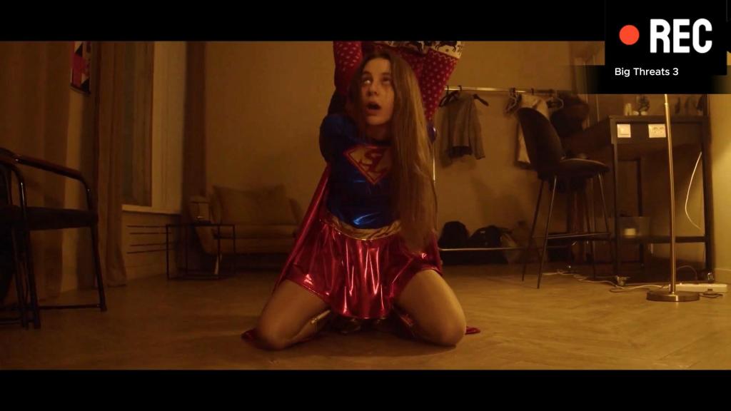 Big Threats 3 Superheroine defeated by her enemy. <span style='color:#b0b0b0;'>[隐藏文字，购买后可见]</span><br>