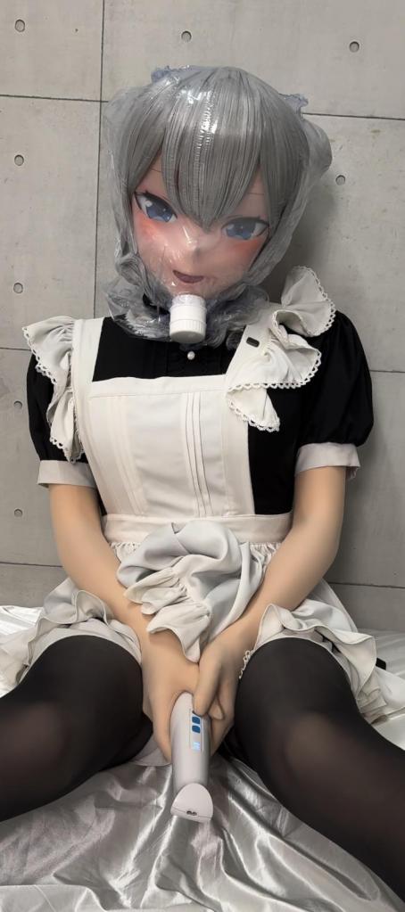 [2026-8] 提督8月作品。<br>黑丝女仆娃娃，头套热缩膜，吹风机吹缩进行窒熄折磨的全过程，再附加快乐棒强高play。<br><br><span style='color:#b0b0b0;'>[隐藏文字，购买后可见]</span>