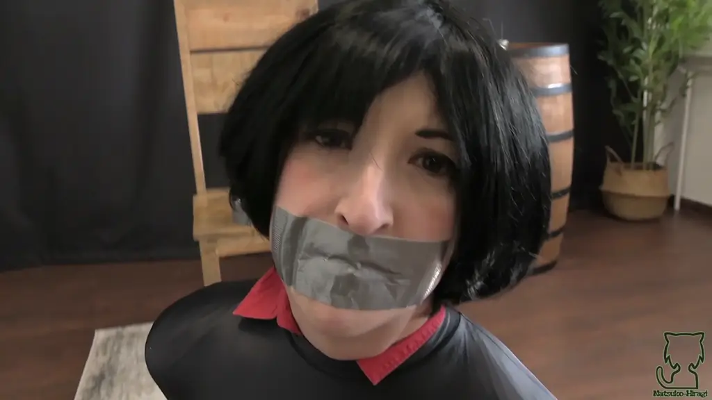 Custom Video Ada Wong RE6 0726 Kitty cosplaying as: Ada Wong (RE 6)<br>Kitty in some bondage action! ;D<br>Video includes: Duct tapegag, zipties, bodybag, hood, c. form, , struggling, moaning, gagtalk