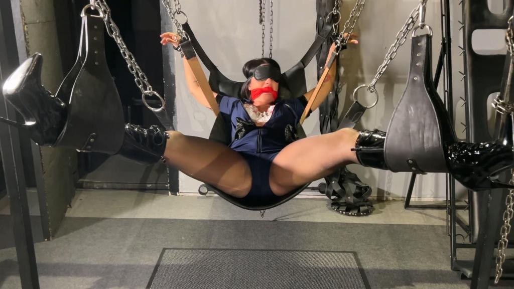 Sexy cop Sarah Wild cuffed and Gagged Sexy cop Sarah Wild enters a dungeon looking to make an arrest. However the tables are soon turned on her and she finds her self cuffed with her own police issue hinged handcuffs and ankles and knees tied with red rope. A cleave gag silences her cries for help. Soon she is taken and spread on the leather cradle wrists and ankles strapped into inescapable bondage. Silenced by her gag and blindfolded she is helpless before her captor