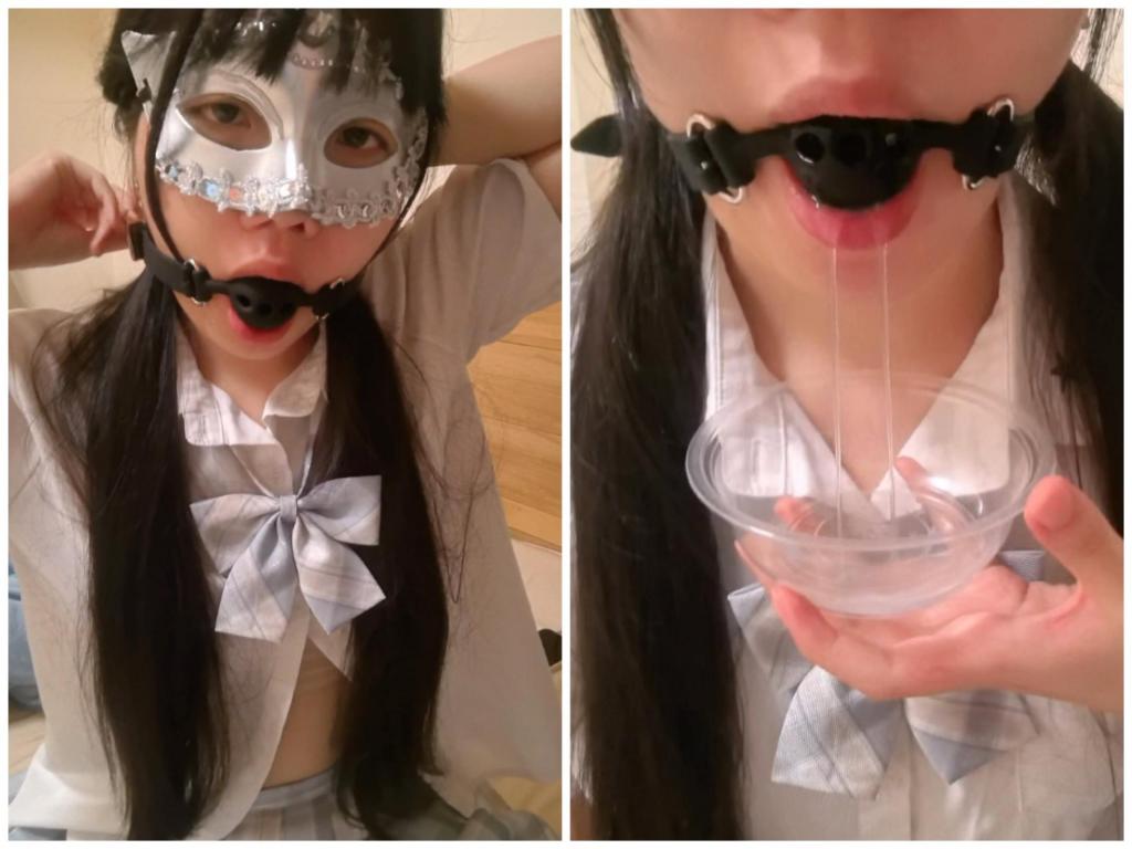 【玉箫原创】定拍《JK白丝女孩原味口水收集一小时13》 口球 口水超级多一直流个不停很夸张 满满一瓶口水有售喜欢可联系～ 【玉箫工作室】定拍、原味找我：qq2389316626,qq2197723495（备用号） VX：Uooa563 玉箫（荷露、夏筠、雪莹、彩依、青歌）【推特】@yuxiao1714652欢迎关注 约绑攻略有售直接滴QQ！！！本工作室正式启动会员优惠折扣方案，请有兴趣的同好加Q：629374436详询。工作室最近的新妹子都是我用约绑攻略找来的。 【赞助方案】98赞助最少赠送20部视频，198赞助最少赠送50部视频，398赞助最少赠送100部视频，498赞助打包300部视频，598赞助打包全部作品（以及2025年度更新作品）！！价格相当优惠~（道具服装也可赞助～）<br>居家戴口球日常，戴着口球玩游戏，玩了10多分钟，嘴巴里的口水积攒到往外流出来了，一直流个不停。一边流口水一边打游戏，口水控制不住乱飞。第20分钟趴床上翘jiojio玩～最后把收集的口水倒入分装瓶结束。