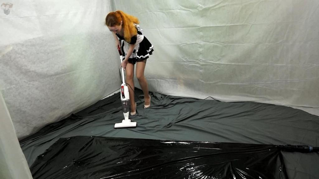 Maid in black vacuum bed The maid was cleaning the garage and discovered an interesting thing. It was a vacuum bed. The girl became interested and decided to try it out on herself. It was an unforgettable adventure for her...