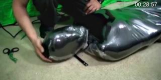 木乃伊束缚 睡袋和呼吸控制