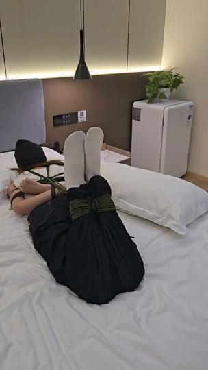 清纯小美女，素人真实体验捆绑，驷马+挠痒痒， 清纯小美女，素人真实体验捆绑，驷马 挠痒痒，