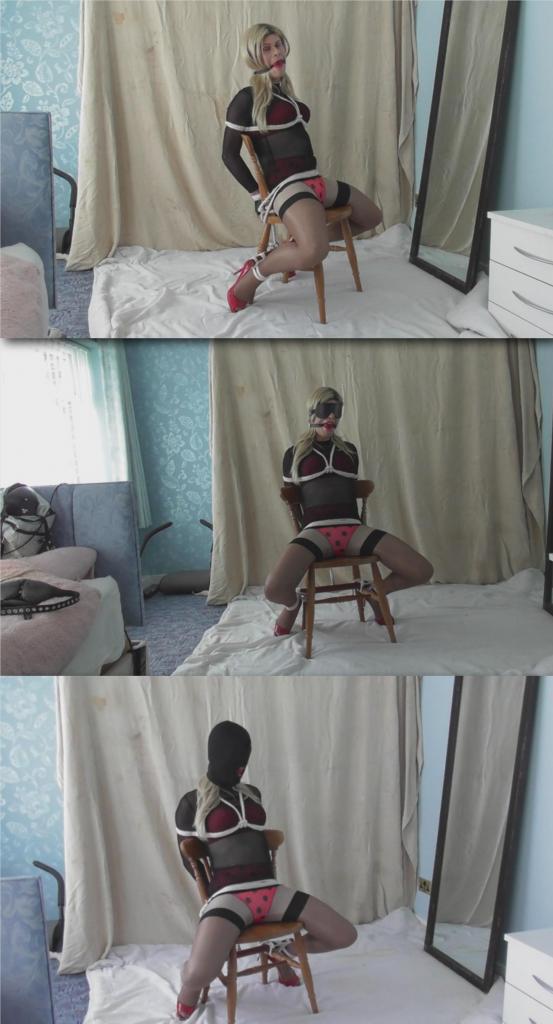 Chairtied and Gagged In Spotty Panties 片名：Chairtied and Gagged In Spotty Panties<br><br>这是伪娘片，有喜欢的朋友可以购买了<br><br>Nina is wearing a sexy see through black top showing her red bra and she's also in red and black spotty panties and is tied to a chair and gagged with a large ballgag. Her stocking cld legs a pulled apart and before long she is also blindfolded and then hooded and left to struggle in vain.<br><br>尼娜穿着一件性感的透明黑色上衣，露出她的红色胸罩，她还穿着红黑相间的斑点内裤，被绑在椅子上，被一个大气球堵住了嘴。她的长筒袜把腿拉开，不久她也被蒙上眼睛，然后戴上兜帽，徒劳地挣扎着。