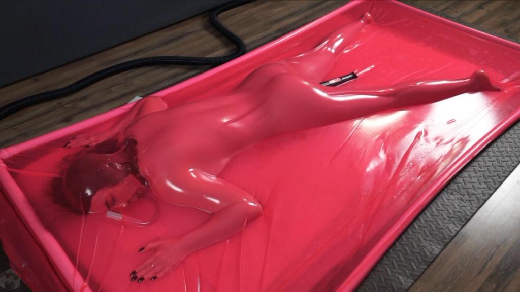 Ass up with orgasms and vibro in latex pink vacuum bed Sonya has a favorite latex crib. It's pink. The girl really likes to enjoy herself in it. Why not do it ass up?