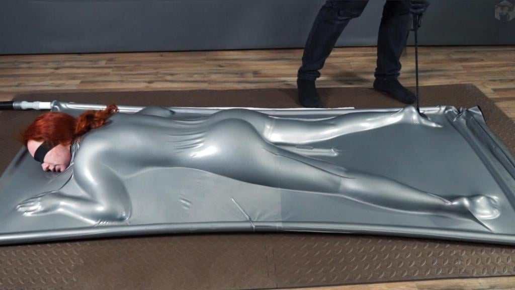 The girl moans from the vibrator in the vacuum bed and experiences orgasms while being spanked with  Sonya wanted a thrill. She asked Mr. Bob to whip her. The girl had specific sensations from the flogging and vibro at the same time.