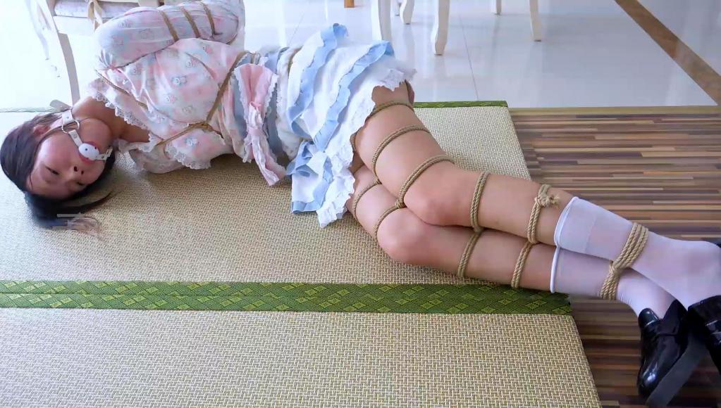 [子矜] 30909: Kidnapping TeaTea Zijing Studio provides rope-model experiences, rope-art sales and commissions, online training, original items, and model recruitment. Custom contact QQ: 3663605154.