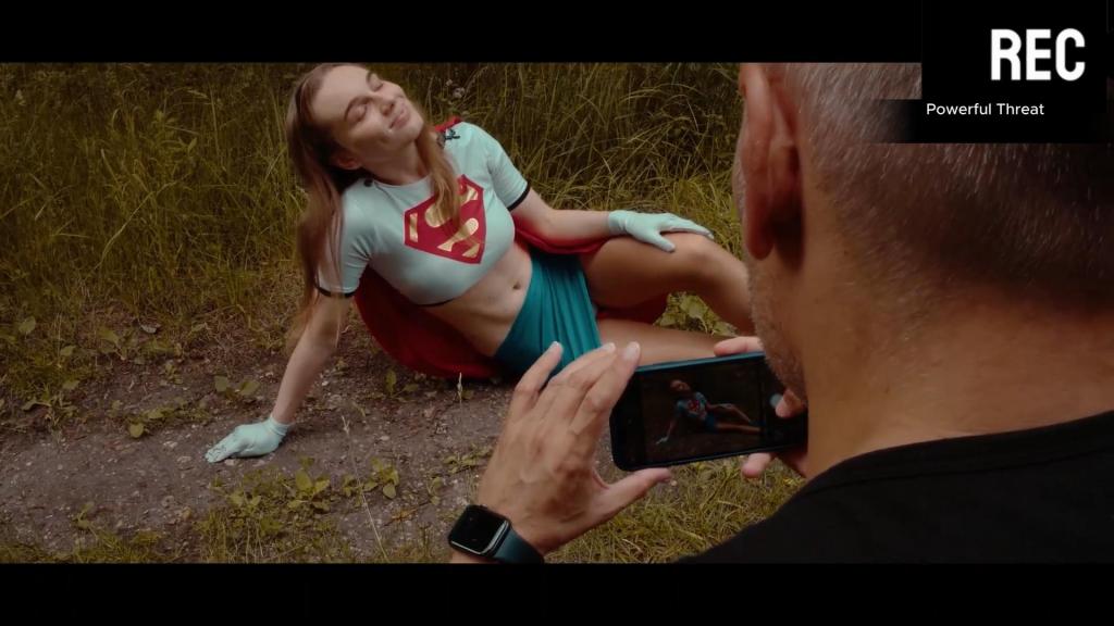 Powerful Threat Superheroine defeated by her enemy. <span style='color:#b0b0b0;'>[隐藏文字，购买后可见]</span>