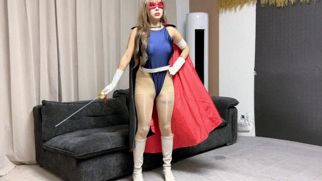 [曼妮/白洁]女剑士双腿被废陨落 HL032 本篇编号HL032 云雀定拍 白洁/曼妮 主演 柳洋依然客串。<br>应大家要求女英雄ryona剧情本次增加了打斗，殴打折磨比重，并且模仿了g社的一些动作，感谢大家的支持。<br>ryona元素(殴打、掐脖、拳打脸、虐腹、踩腹碾、踩踝、掰腿、踢大腿根、脱靴揉脚、刺腿、昏厥、流口水、翻白眼、挺身痉挛)<br>剧情:<br>女剑士白洁阻止敌人交易时中枪受伤，后变回白洁身份重新回到敌人内部打探情报，被怀疑身份。换装出击落入陷阱，与持狼牙棒的敌人激战后被砸腕丢剑、按墙嘲讽、掐脖拳打至昏厥，随即遭受连续重拳膝撞腹部、甩出踩踏碾腹、一字掰腿踢大腿根等折磨，最终双腿先后被刺后被给予致命一击。<br>超级女英雄（神奇女侠，女超人，蝙蝠女，女奥，女英雄，女侠，美少女战士等）剧情持续更新。<br>感谢大家的关注与支持。如果您有建议可以私信我。<br><span style='color:#b0b0b0;'>[隐藏文字，购买后可见]</span>不要在线解压