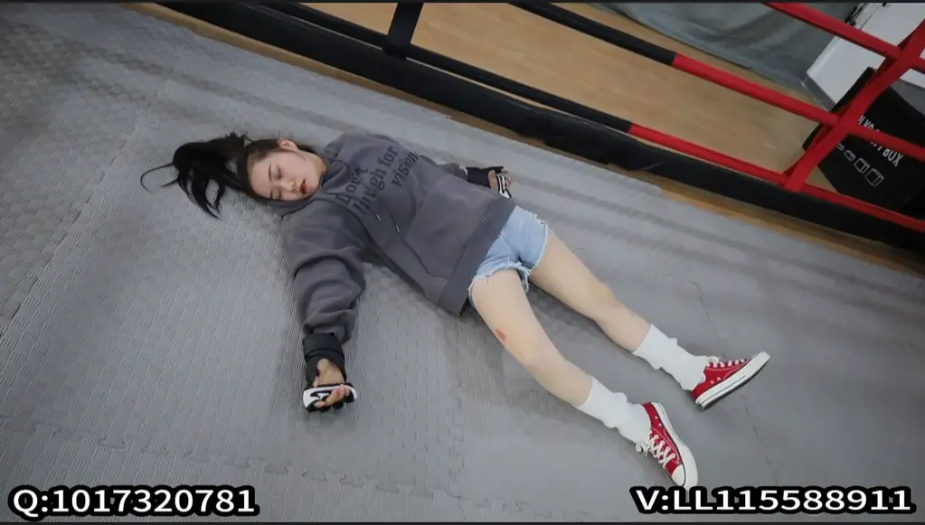 SF-FT012 yum VS x This is a custom video. Customized content includes actresses, dresses, plots,etc.....客服企鹅QQ:1307292935
