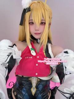 ゼンレスゾーンゼ◯/シーシィア????自撮り???? 小姐姐Cos的是绝区零的希希芙，用假阳具爽了自己，隔着乳贴玩自己的胸部。ワルキューレ (りずな)