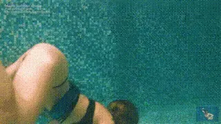 Lara a beautiful ubderwater girl 一个女孩爱上了水下游泳。她乐在其中，潜水、翻滚、用手倒立。<br>这段视频画面优美，没有任何惊险或紧张的场面。<br><br>作者疑似打错，应该是Lara a beautiful underwater girl<br>MagicBubbles 专注于水下恋物癖的工作室。<br>百度云会和谐视频，因此双重压缩，后缀名html改为zip即可，密码magicbubbles<br><br>A girl has fallen in love with swimming underwater. She just enjoys it. Diving, tumbling, standing on her hands. Its just a beautiful clip without any extremes or tension.