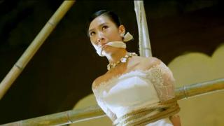 国产神剧kb片段 美女被安上炸弹吊起来，男主英雄救美。删掉大量娘炮反派装逼镜头，剪辑不易。感谢aaa同好指路