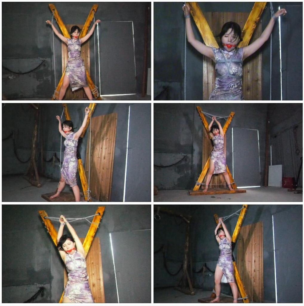 女M体验X架 爱好绳艺的女M闲来无事来基地体验，把她带上口球堵嘴，然后固定在X架上大字束缚固定，最后被折磨的精疲力尽。<br>另外招聘模特，喜欢做模特拍片可以联系我们，定拍QQ342642509