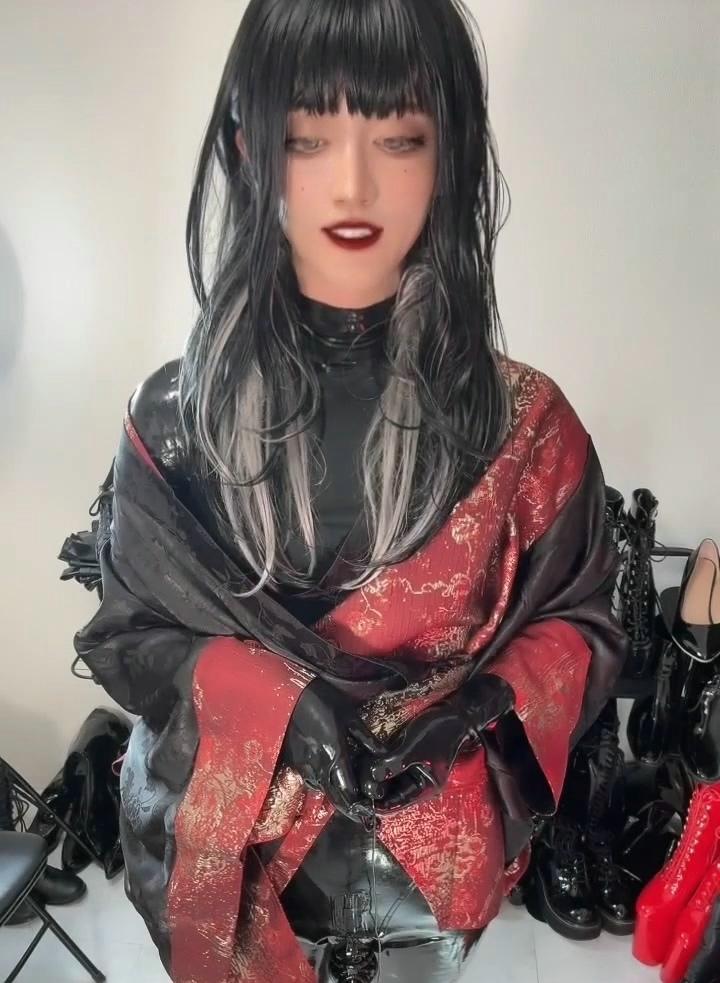 女装花魁のReIちゃんは、全身ラバースーツに覆われてえっちな匂いをむんむんさせてた♡ 出自:Re:I (ReI（れい）)  伪娘 伪娘 伪娘<br>女装花魁のReIちゃんは、全身ラバースーツに覆われてえっちな匂いをむんむんさせてた♡